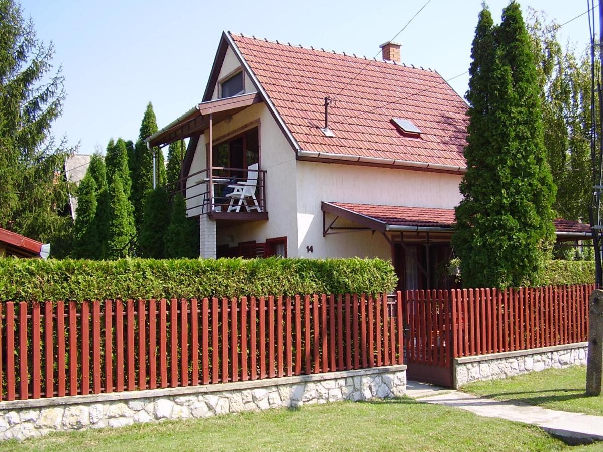 Andrea Apartman Замарди Экстерьер фото